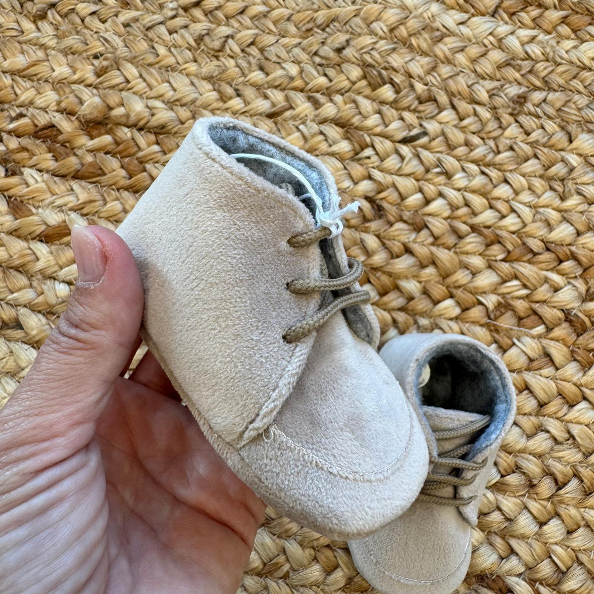 Polacchino battesimo bimbo beige con lacci tono su tono