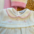 Uscita clinica neonata in pura lana con copertina latte e rosa confetto Made in Italy.