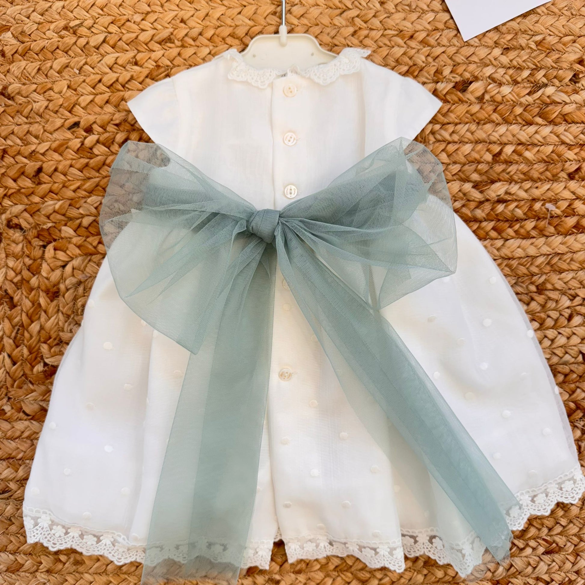 Retro abito battesimo bimba con maxi fiocco in tulle verde salvia