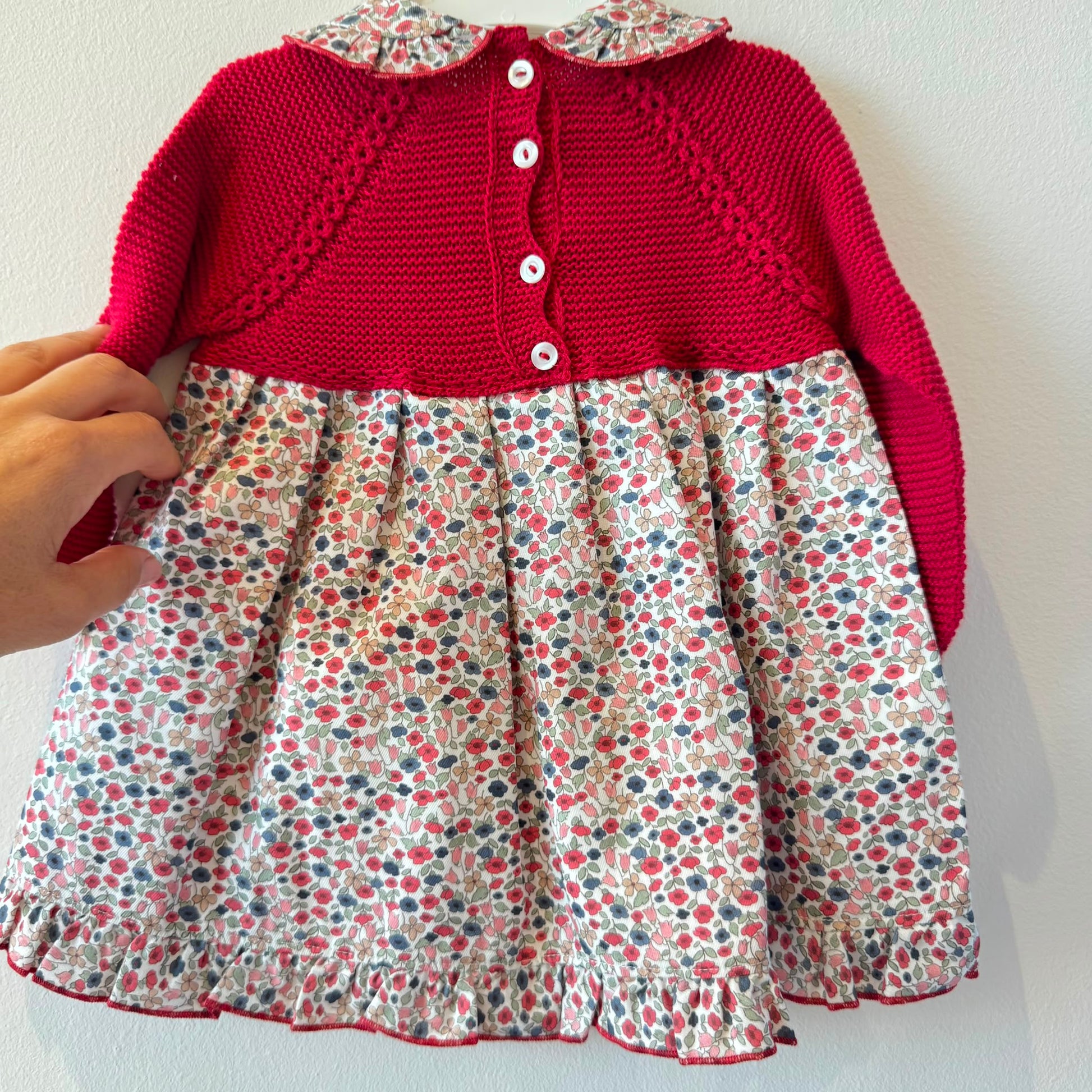Abito bimba con corpino in maglia amaranto e gonna floreale in cotone