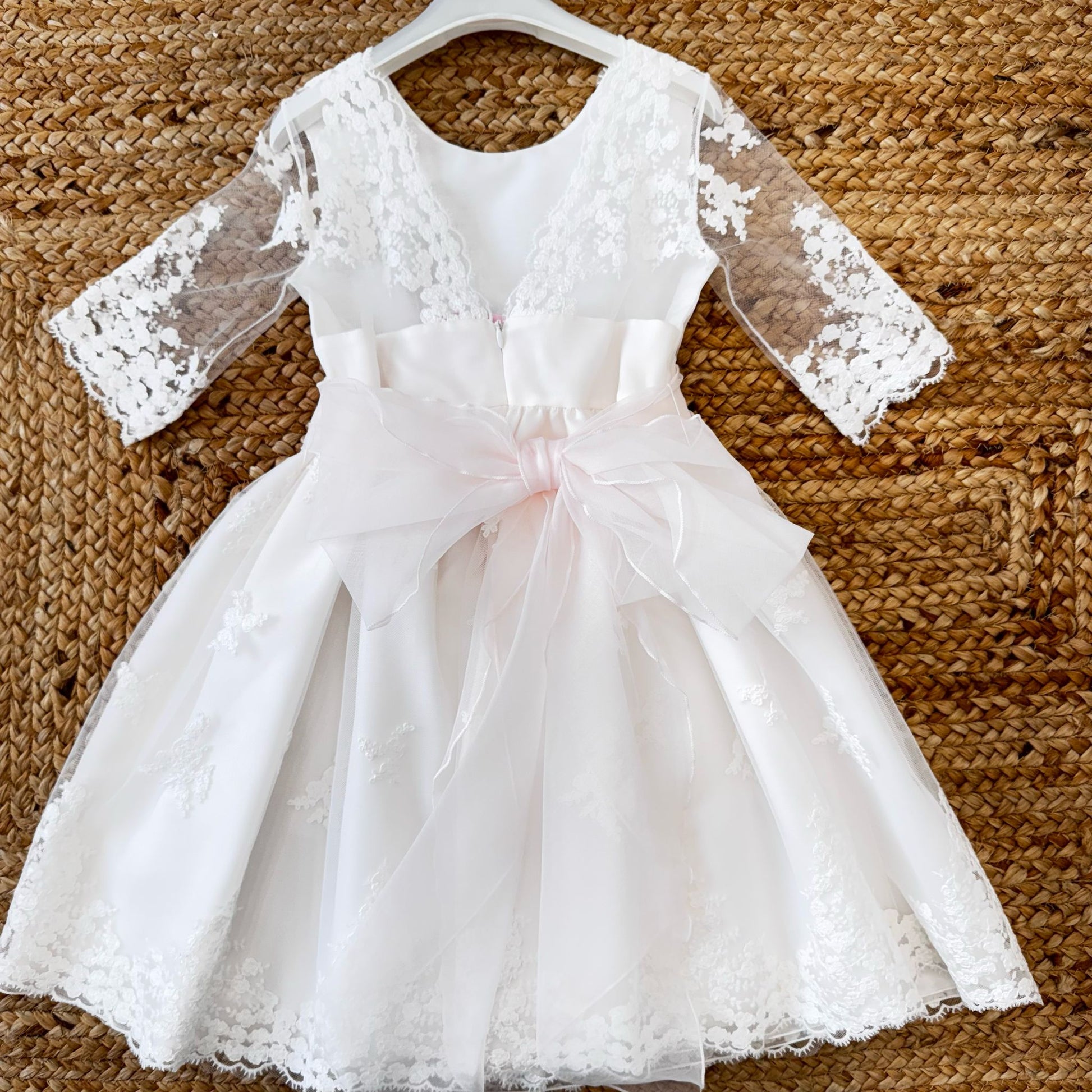 Retro abito bambina avorio con fiocco in tulle rosa cipria