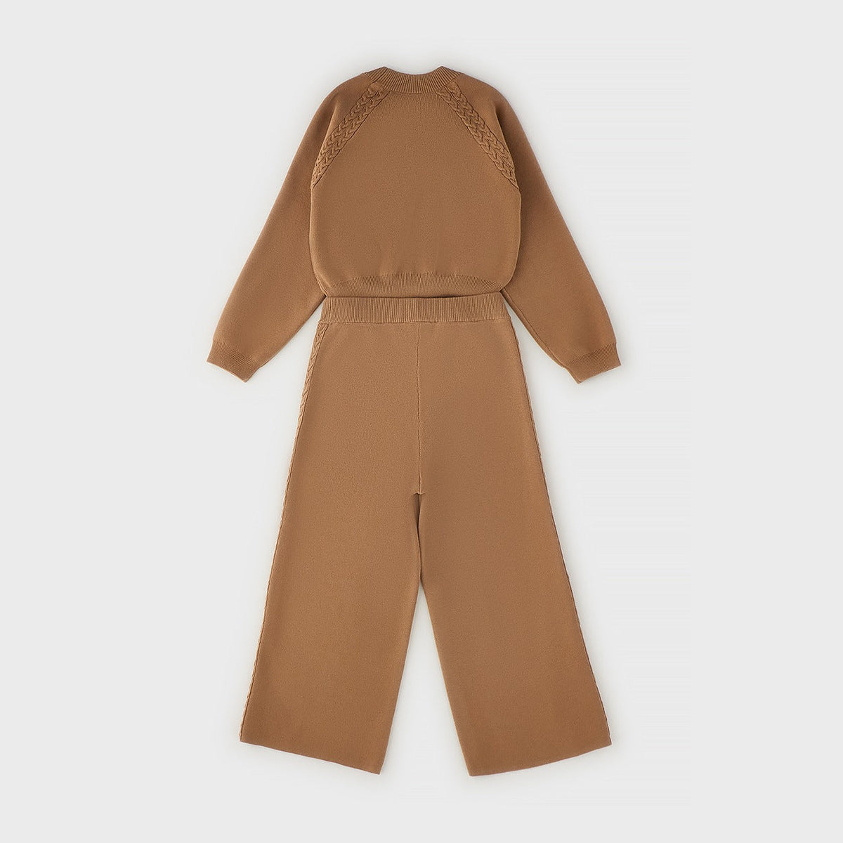 Completo bambina in maglia color biscotto con maglia girocollo a trecce e pantaloni a palazzo coordinati