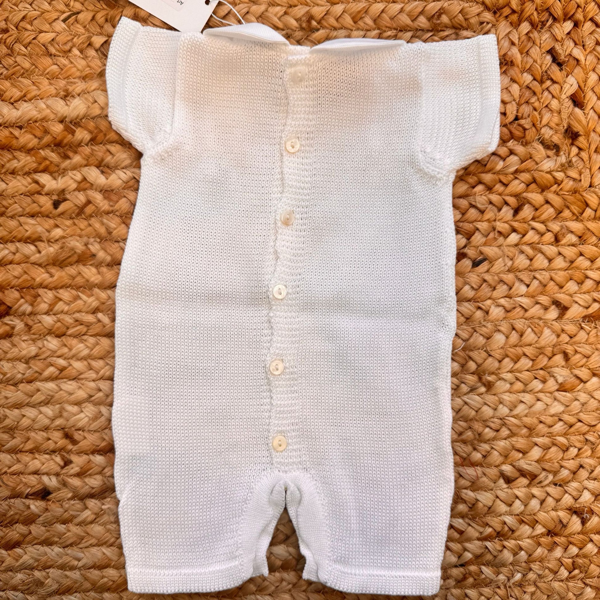 Pagliaccetto neonata in Filo di Scozia con cuore floreale ricamato