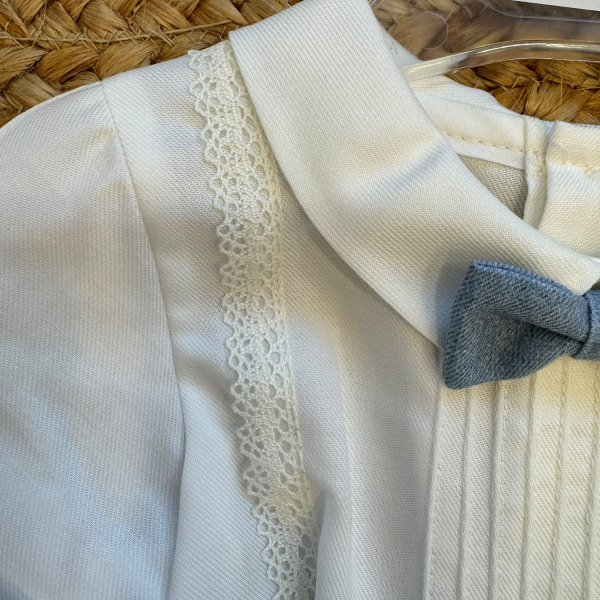 Completo battesimo bimbo azzurro polvere e bianco con papillon