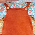Salopette bimba ruggine Yoedu con camicia fantasia e volant