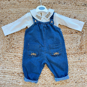 Salopette bimba in 100% cotone denim blu con tasche e ricami floreali beige