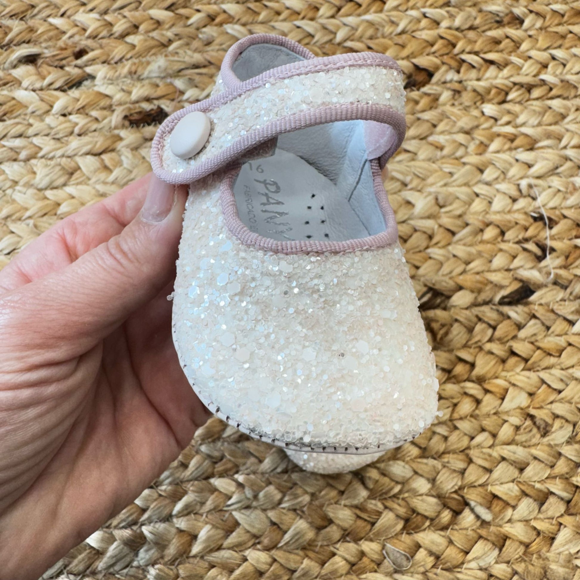 Scarpe culla avorio con glitter e chiusura a bottone