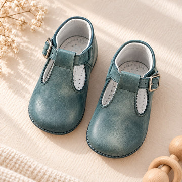Scarpe battesimo bimbo verde flora con cinturino e fibbia, modello elegante da cerimonia.