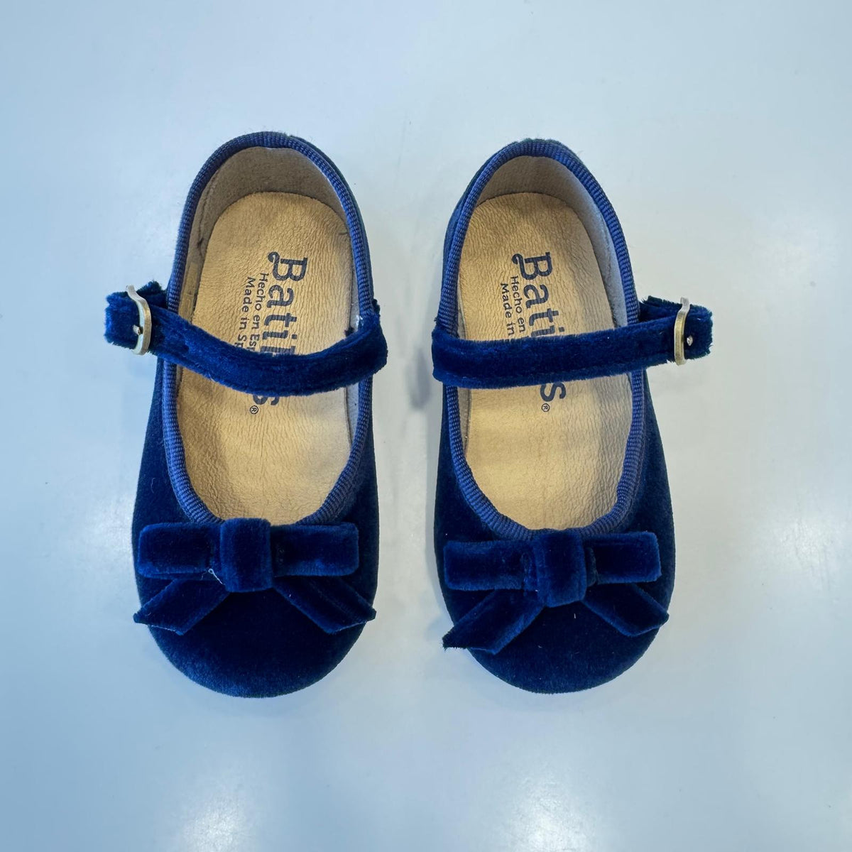 Ballerine mary jane blu da bambina in velluto con fiocco e cinturino