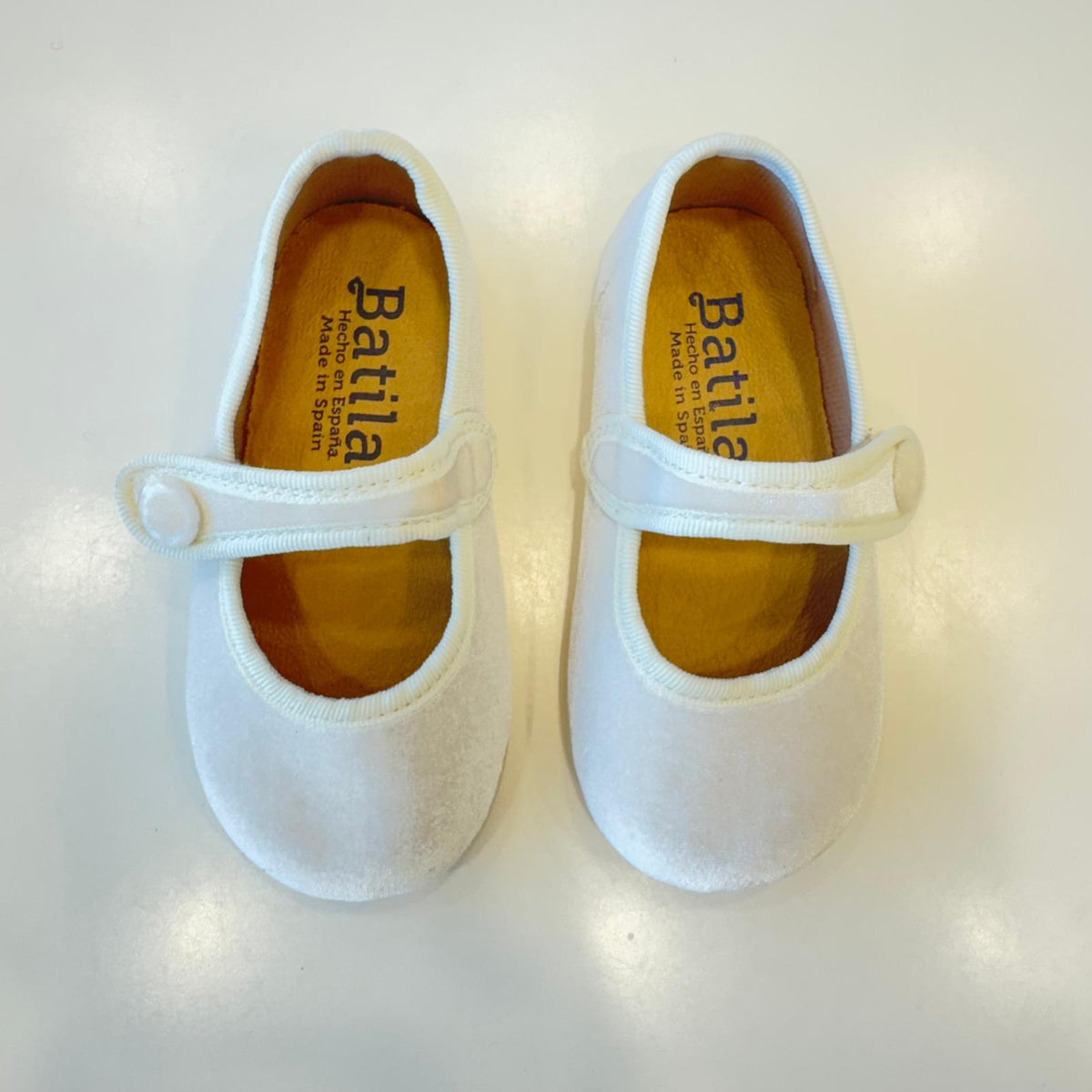 Scarpe Mary Jane panna bambina con cinturino, modello elegante da cerimonia