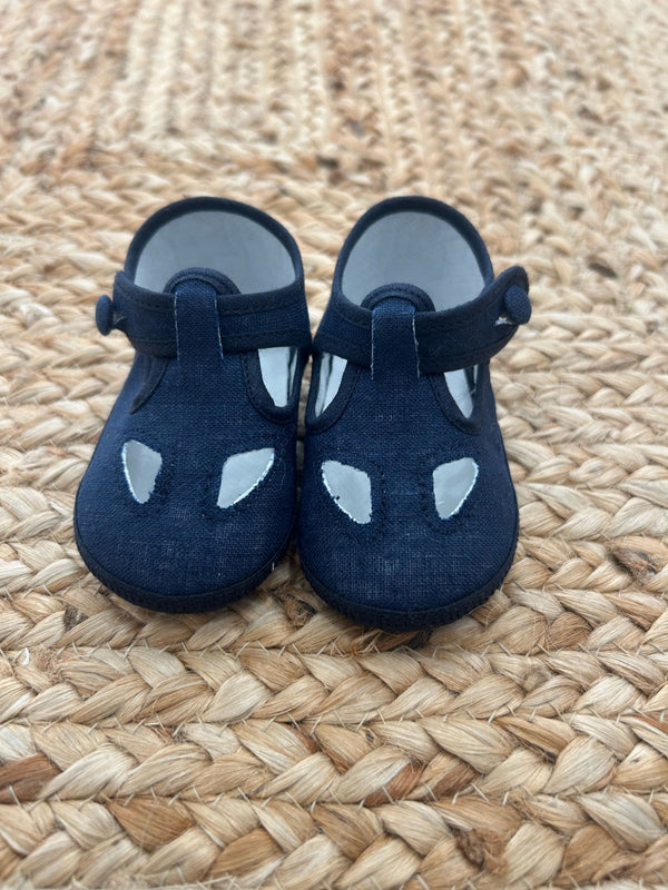 Scarpette blu da culla con trafori per battesimo