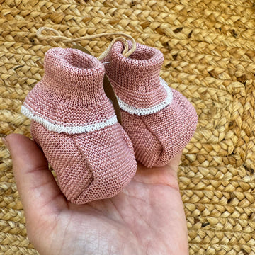 Scarpette neonata 100% cotone rosa con dettaglio bianco e risvolto a costine