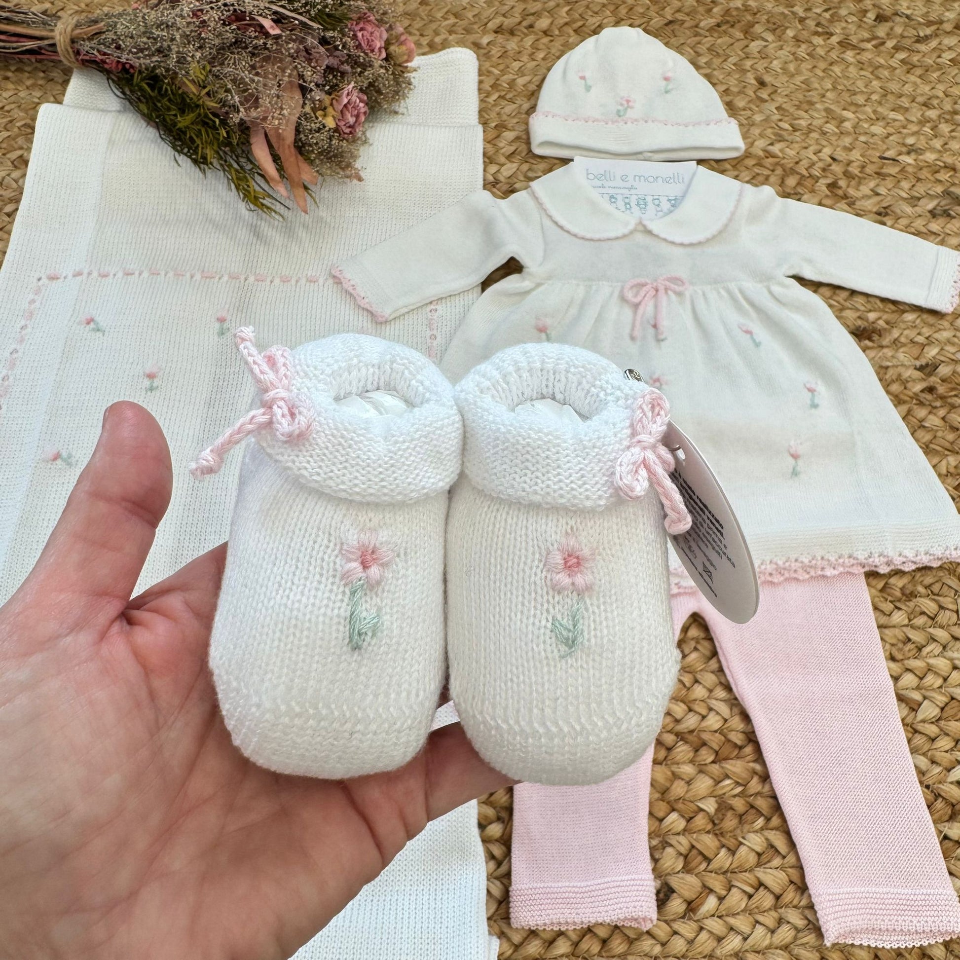 Scarpette neonata in cotone con ricamo floreale