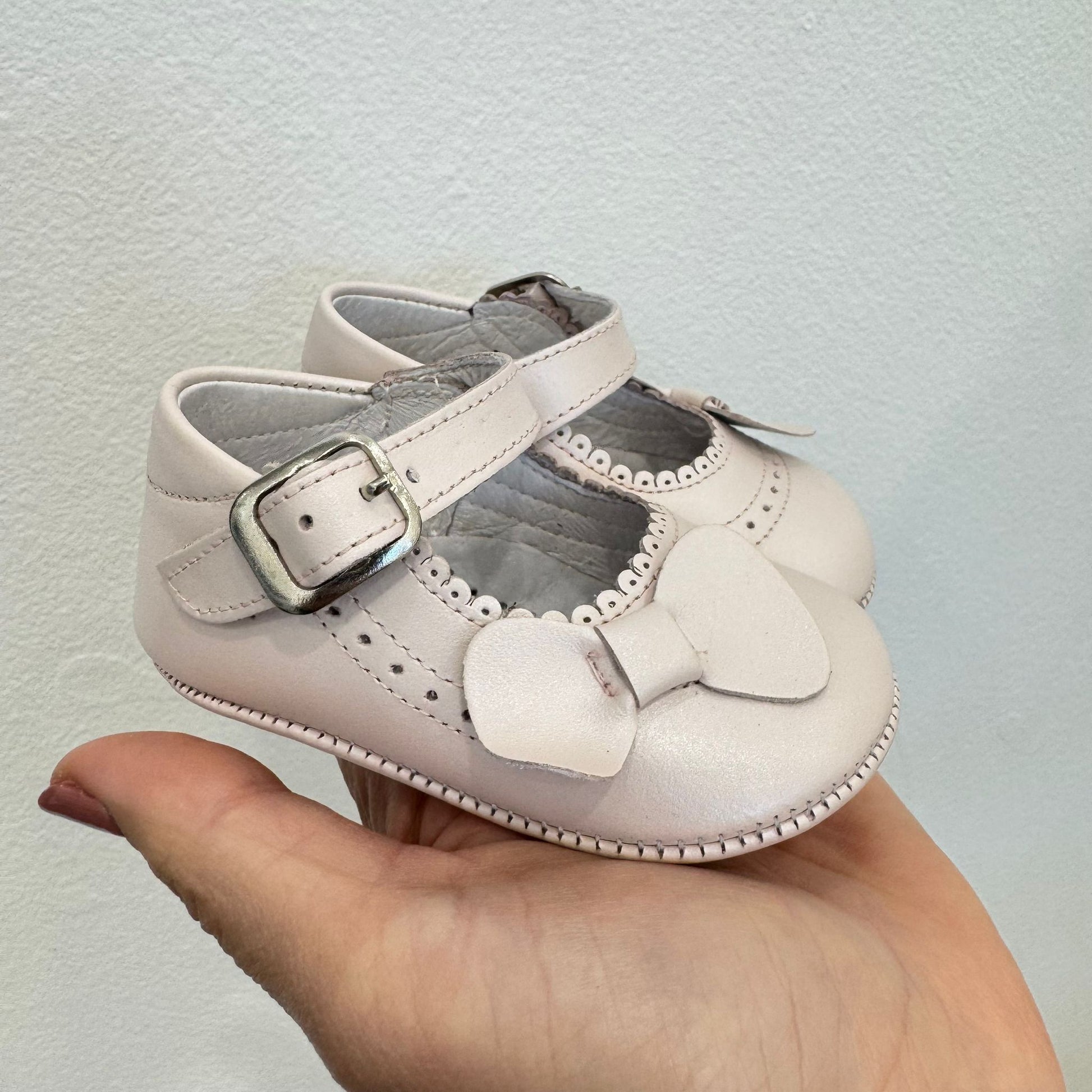 scarpette cerimonia neonata rosa perlato con cinturino