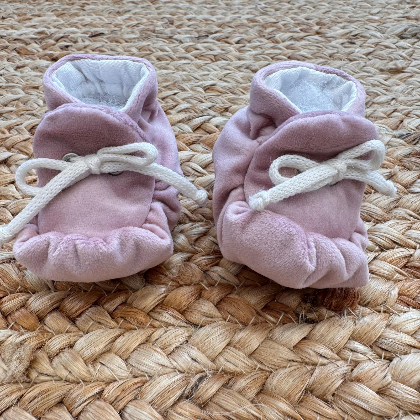 scarpette neonato rosa cipria in ciniglia morbida