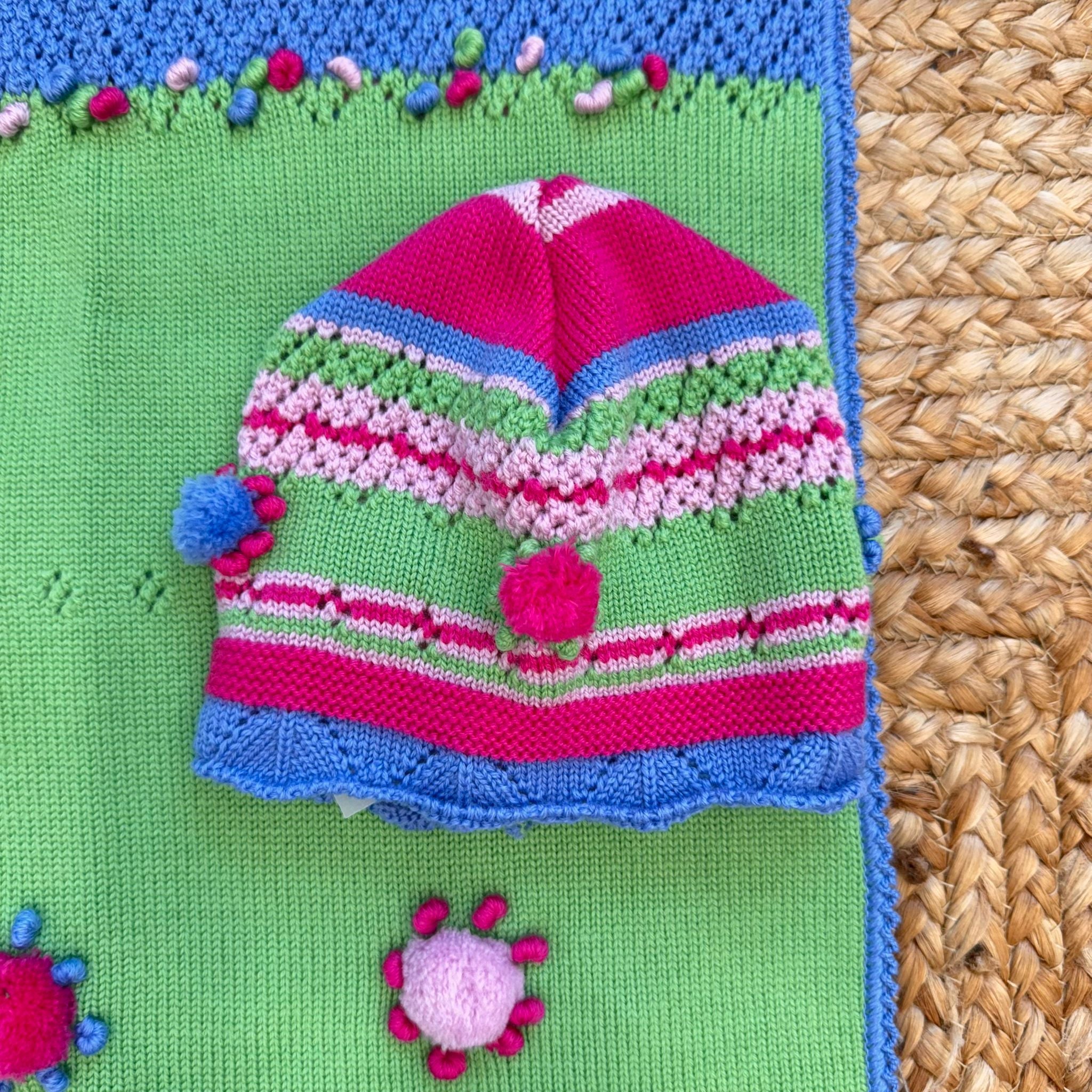 scarpette pura lana verdi e blu con dettagli rosa