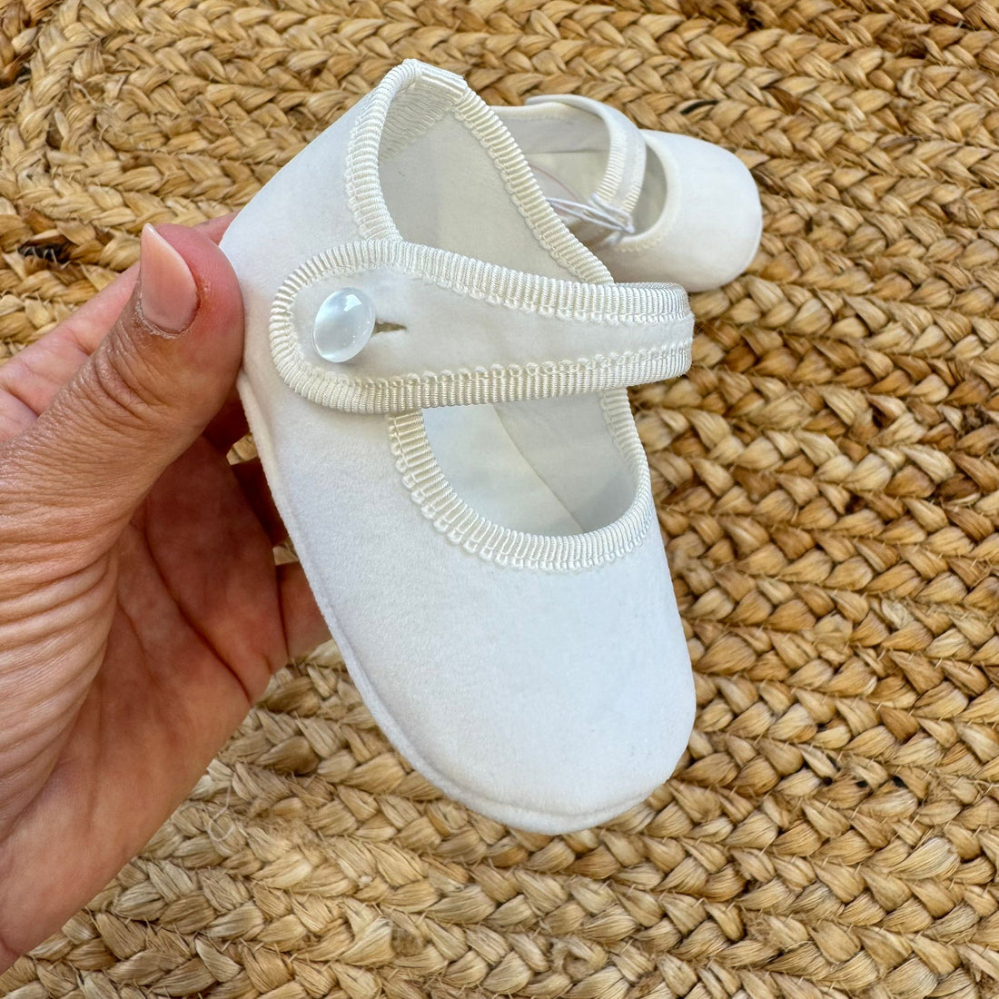 scarpine battesimo neonata bianche con bottone laterale