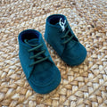 Scarpe battesimo bimbo verde bottiglia con lacci, modello elegante da cerimonia.