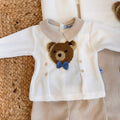 Scarpine beige in cotone abbinate al coordinato neonato