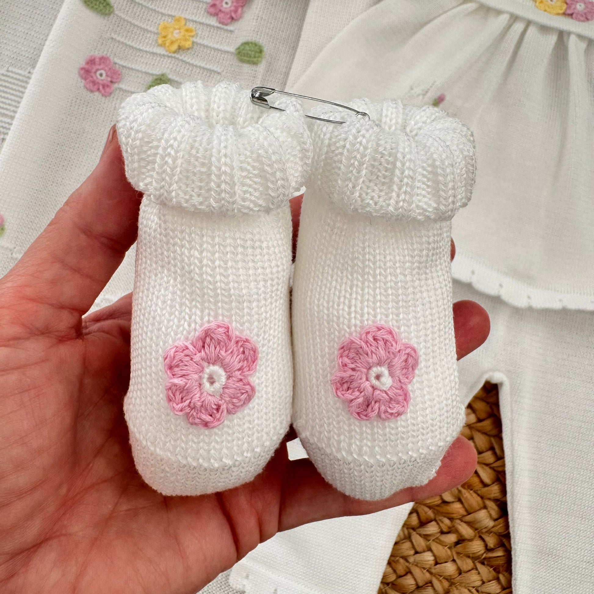 scarpine neonata con fiore ricamato coordinate