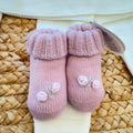 Completo neonata in pura lana bianco con vestitino, fiocco rosa, cappellino e scarpine ricamate a mano