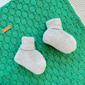 Completo nascita neonato in pura lana verde e panna con motivo automobile e pantalone beige