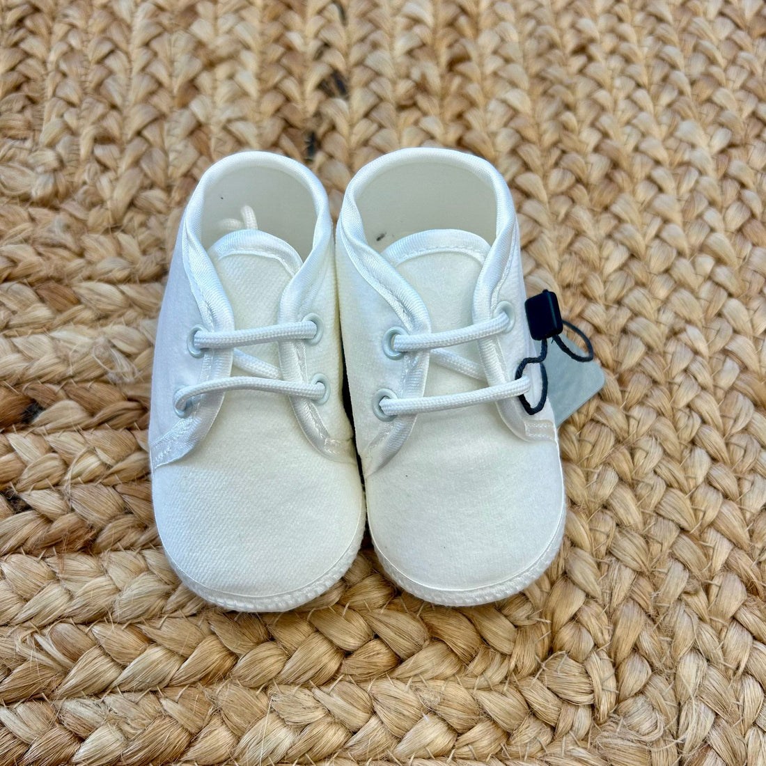 scarpine battesimo bimbo bianche eleganti vista frontale