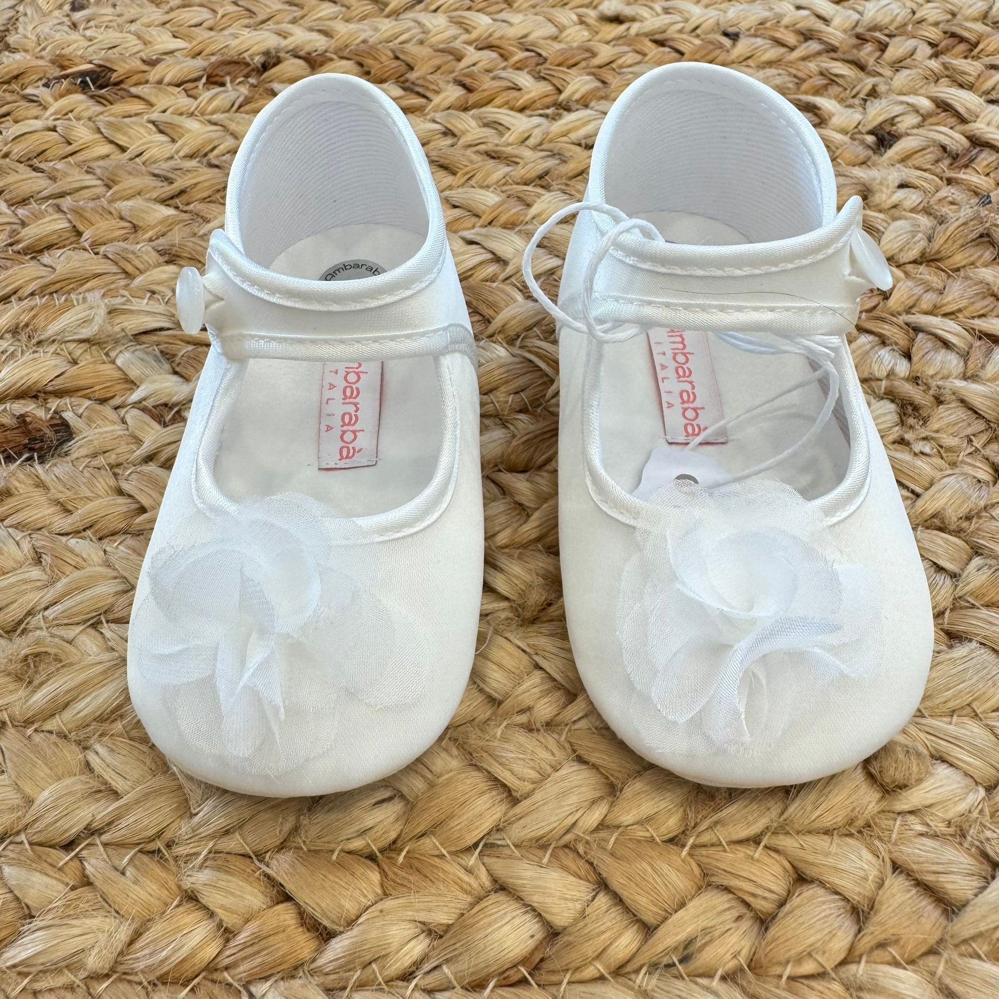 scarpine battesimo neonata bianche con fiore in organza