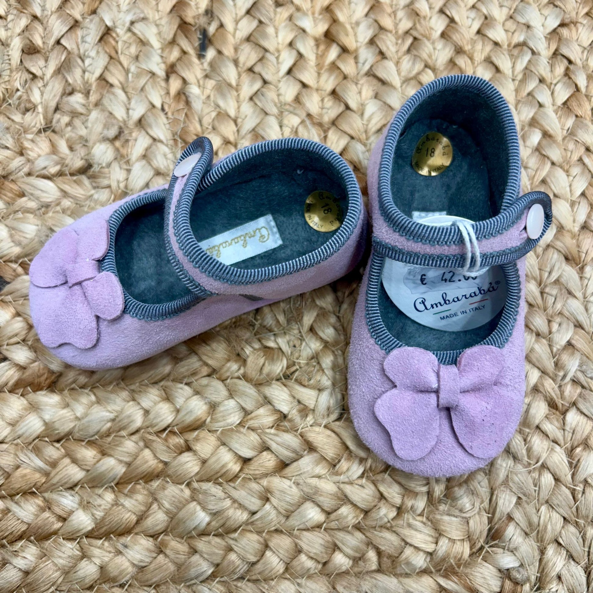 scarpine bimba velour lilla con fiocco vista laterale