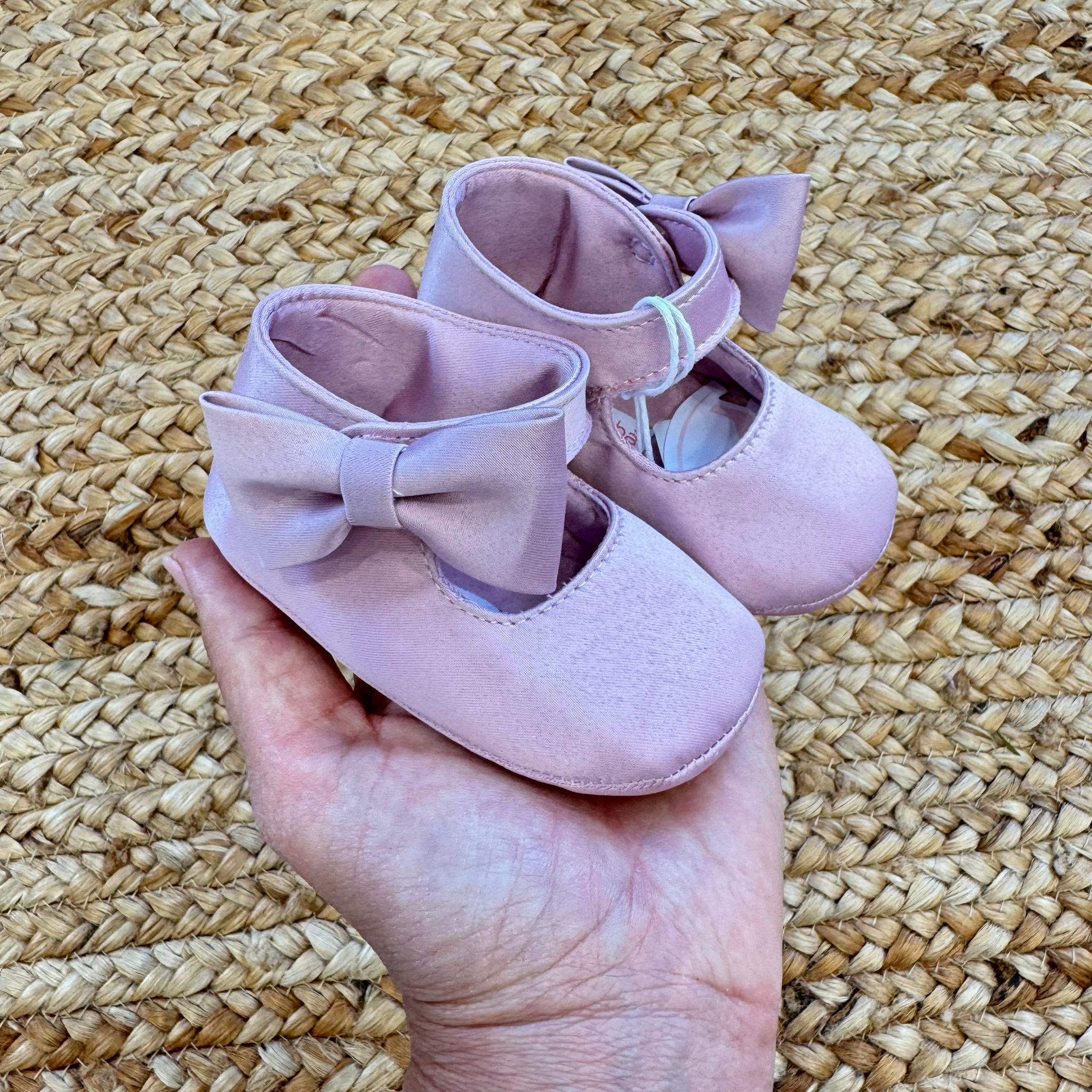 scarpine neonata rosa con fiocco elegante