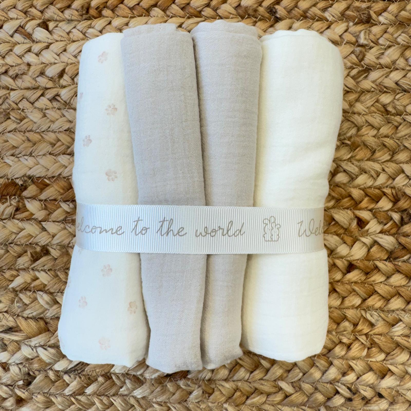 Set quattro mussole neonato 100% cotone toni neutri
