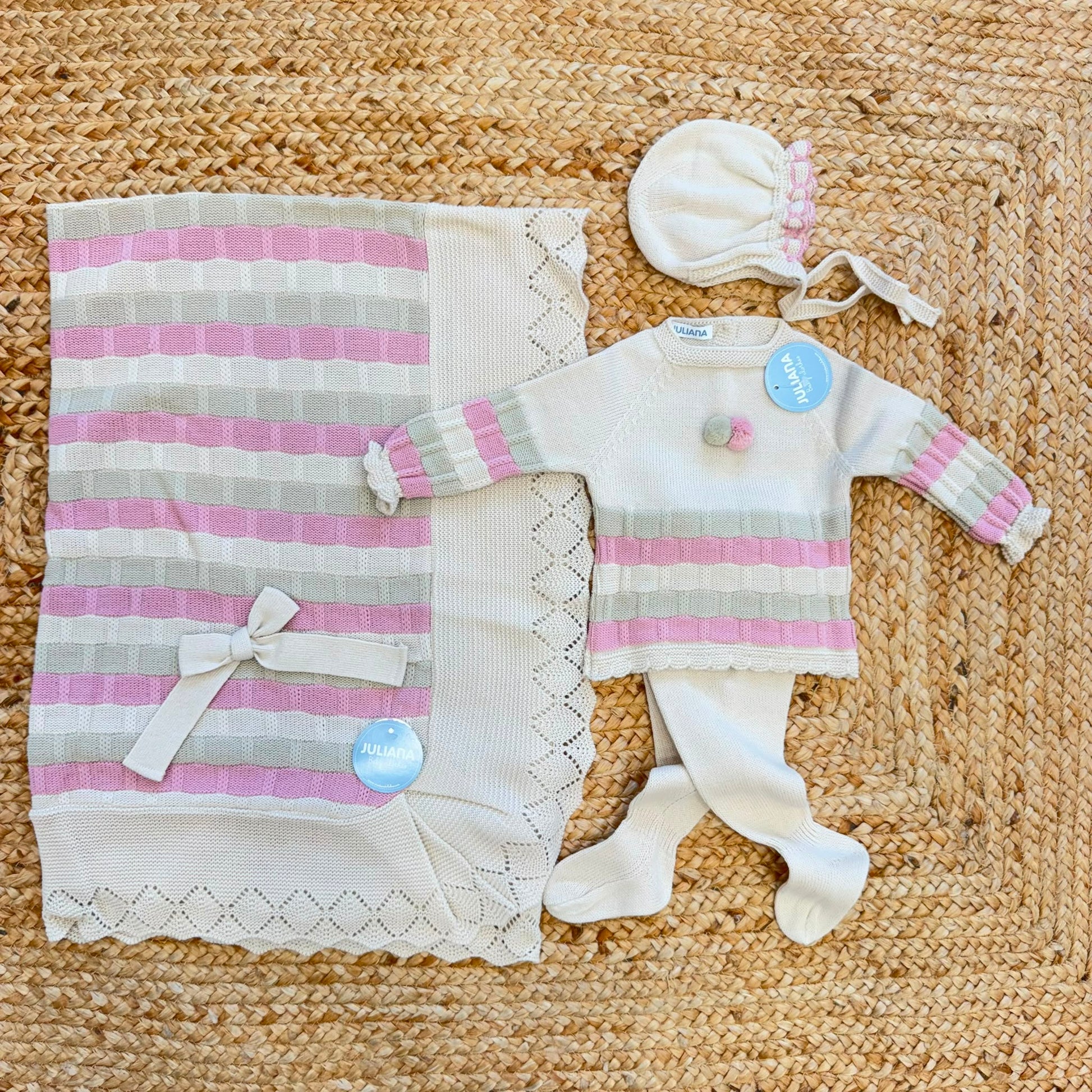 Set nascita neonata Juliana con copertina panna rigata rosa e verde salvia