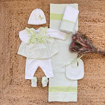 set nascita neonata con copertina verde salvia