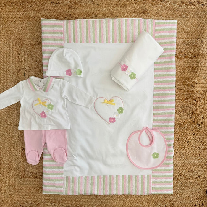 set nascita neonata rosa e verde con cuore ricamato