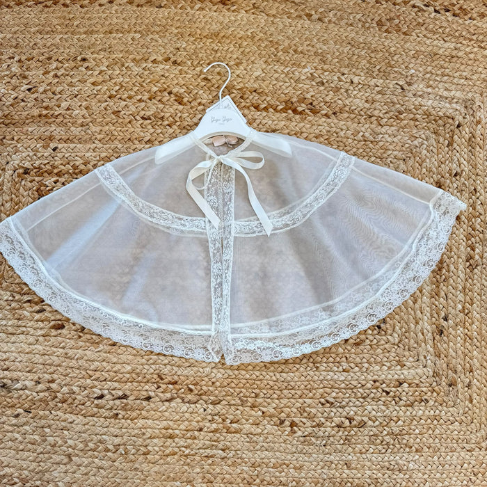 Stola battesimale bianca trasparente con bordo in pizzo floreale e fiocco in raso