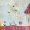 Copertina neonata in pura lana rosa, latte e beige con coordinato nascita Made in Italy.