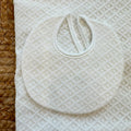 Uscita clinica neonata in caldo cotone bianca con copertina sfoderabile 65x85 e cappellino coordinato