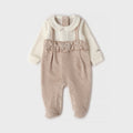 Retro tutina neonata in ciniglia panna e beige con piedini e apertura posteriore