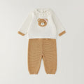 Tutina neonata in cotone e lana panna e cammello con orsetto e pantalone coordinato