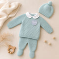 Tutina neonato verde menta in maglia con colletto bianco, pantalone con piedini e cappellino coordinato