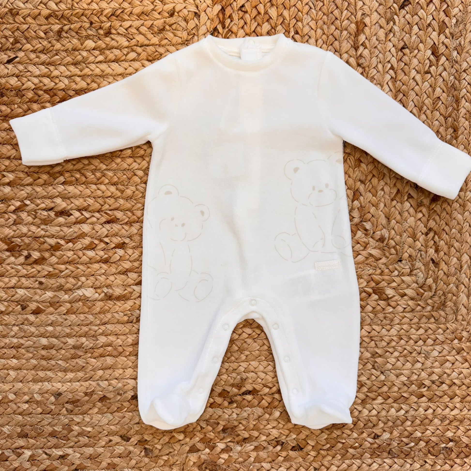 tutina ciniglia panna neonato con orsetti tono su tono davanti