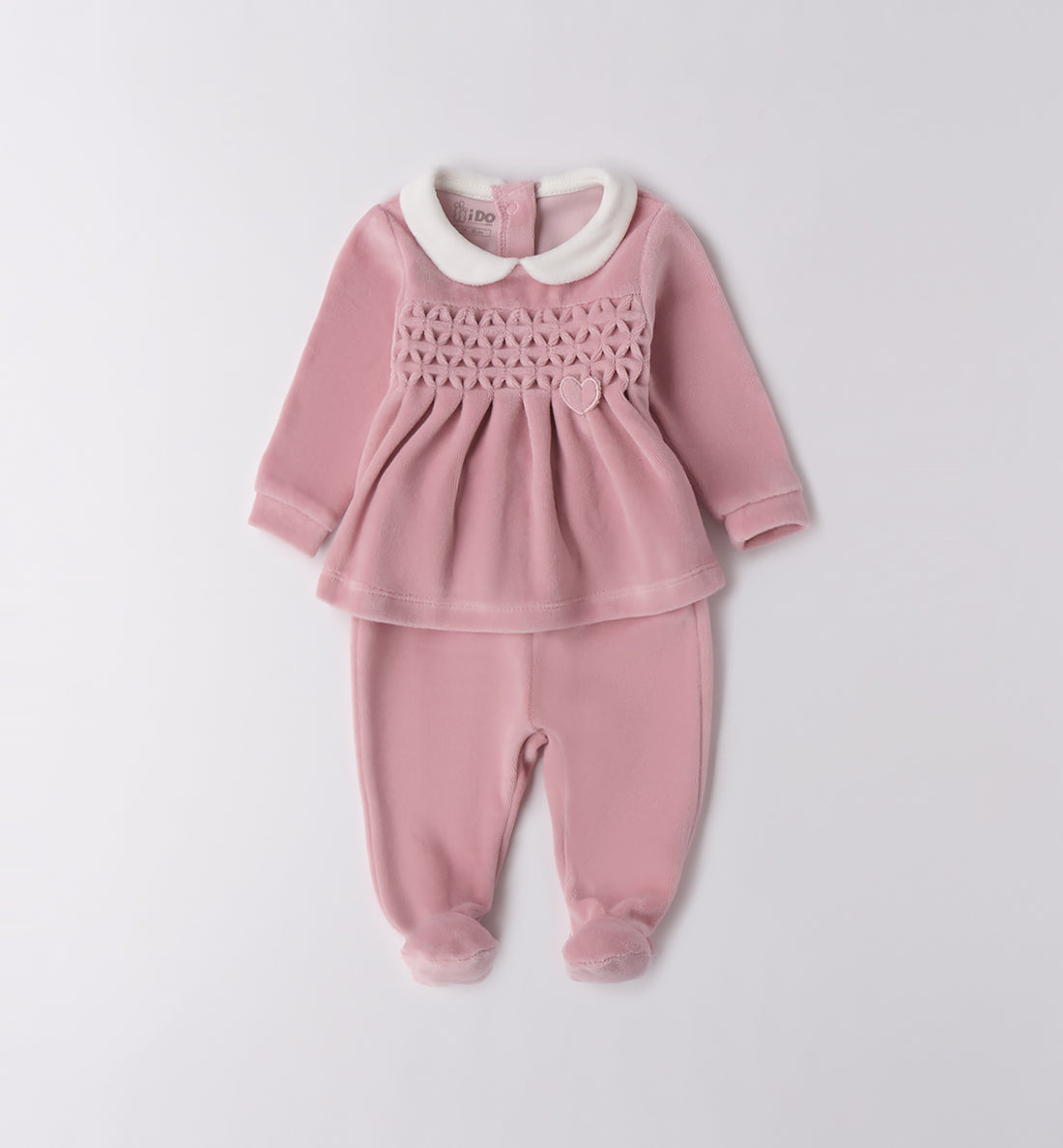 tutina ciniglia rosa neonata ricamo cuore fronte