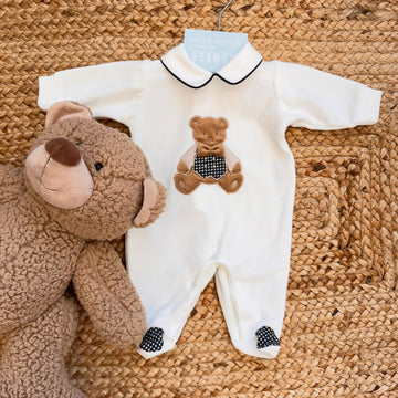 tutina neonato in ciniglia panna con orsetto e colletto elegante