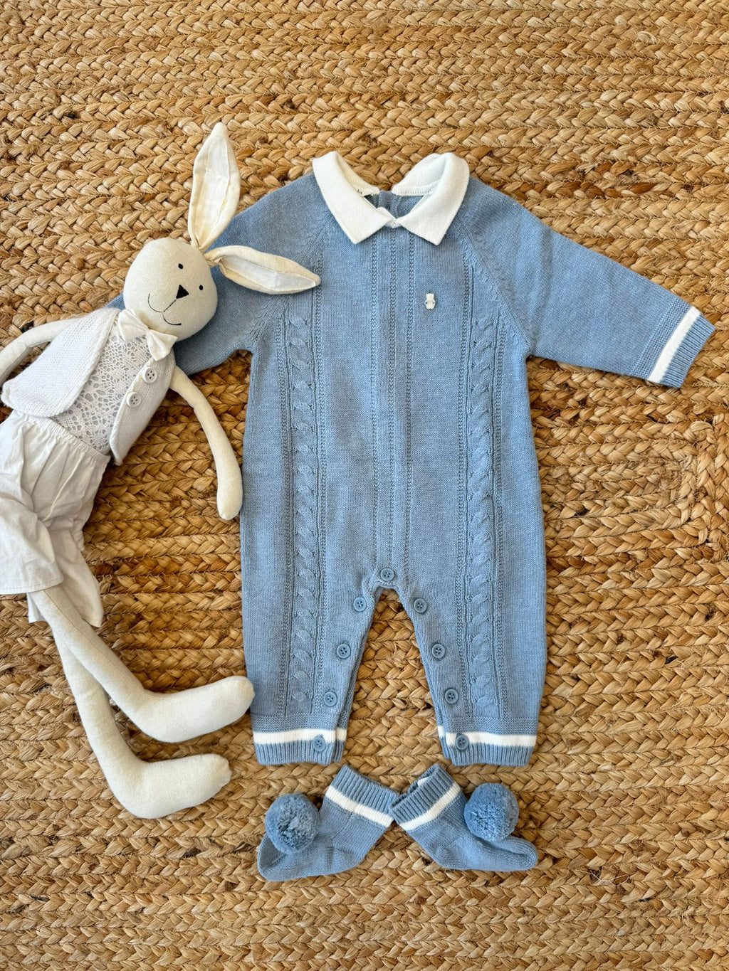 tutina tricot azzurra con colletto bianco