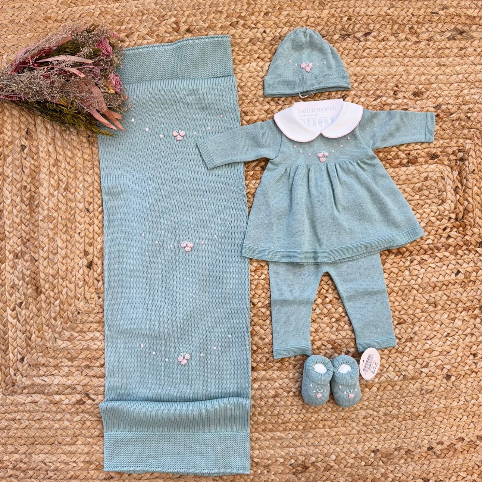 uscita clinica neonata in cotone verde salvia con copertina e coordinato