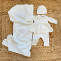 Uscita clinica neonata in pura lana color latte con completo, copertina, cappellino e scarpine