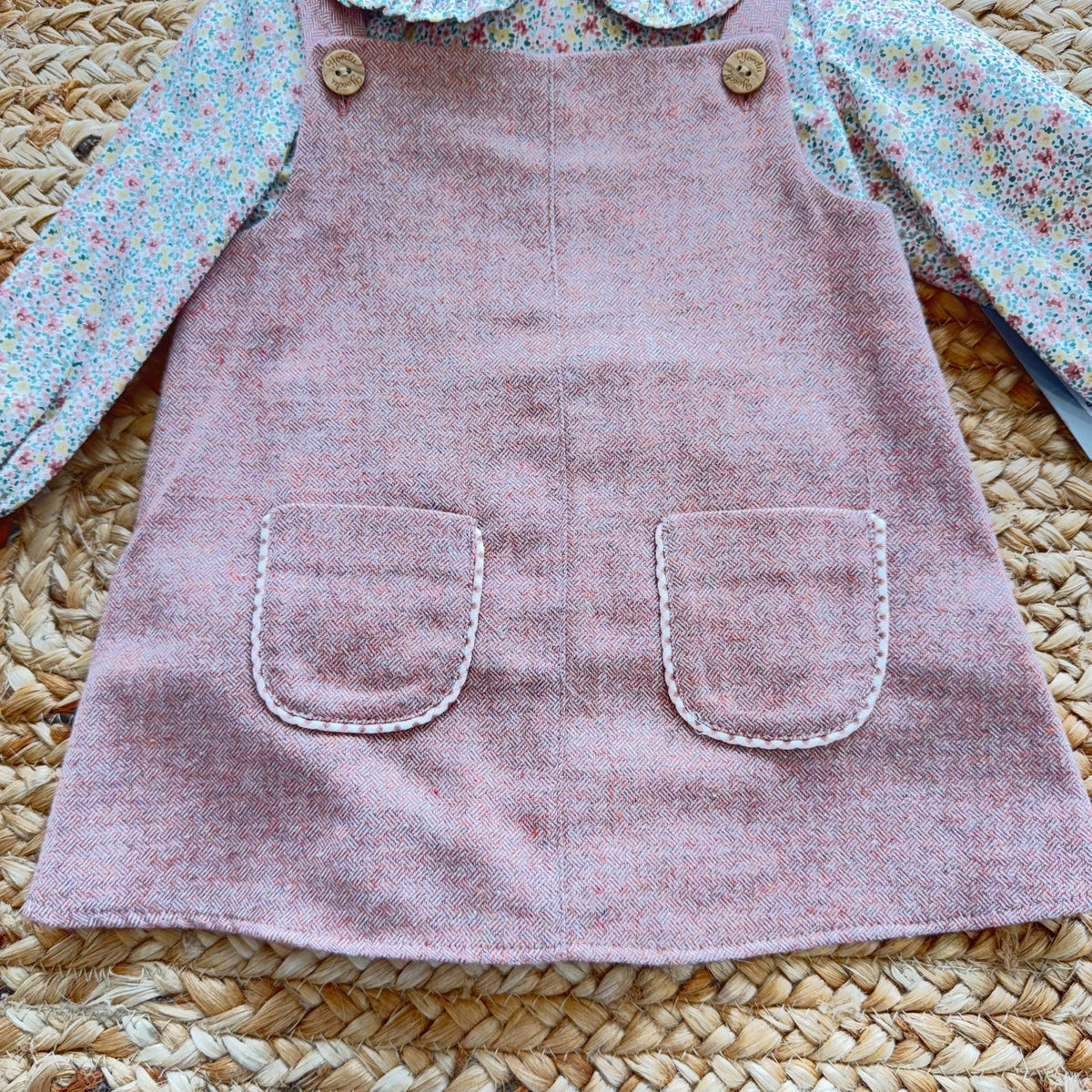 Abito bimba rosa con camicia floreale in cotone e tasche frontali