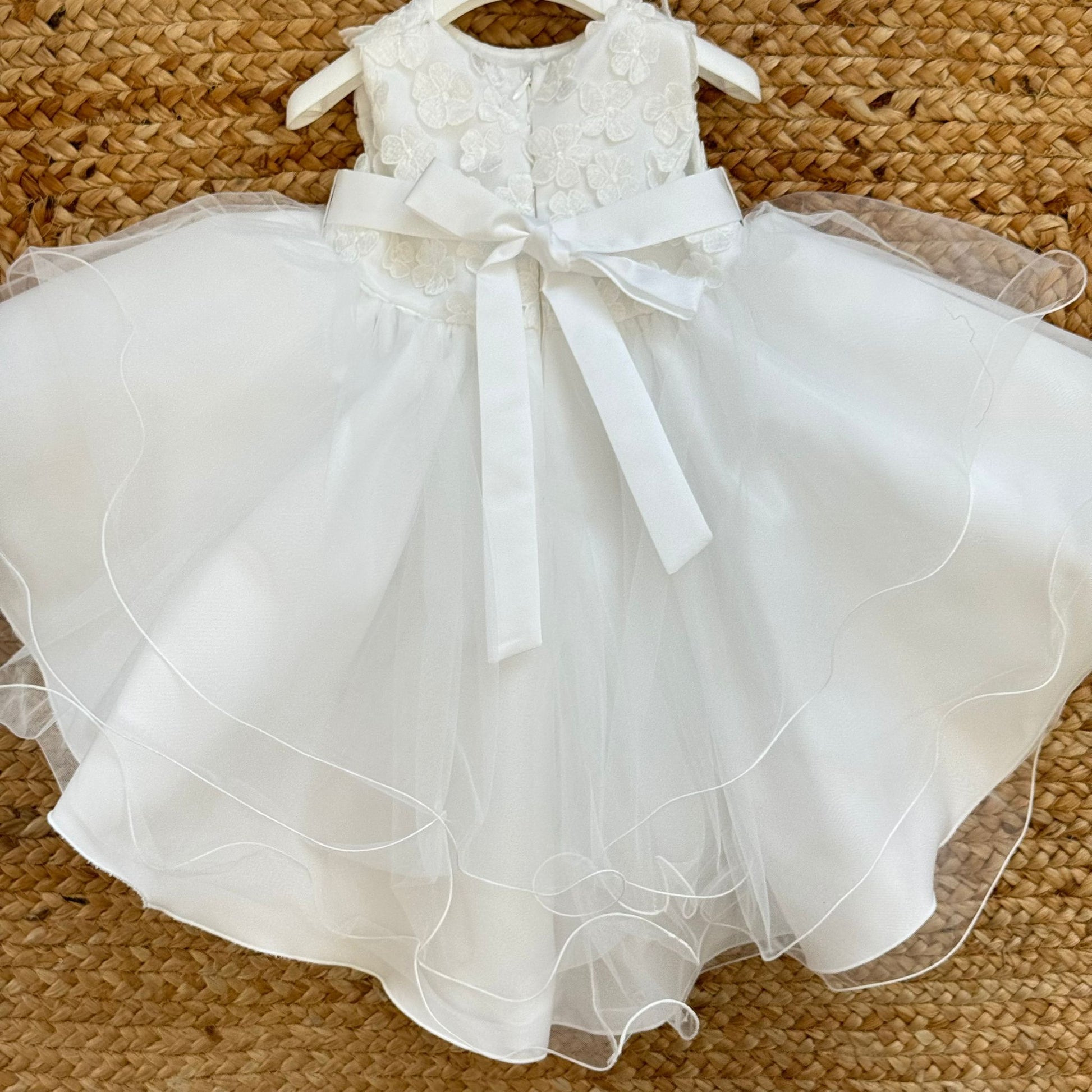 vestito battesimo neonata con gonna ampia in tulle