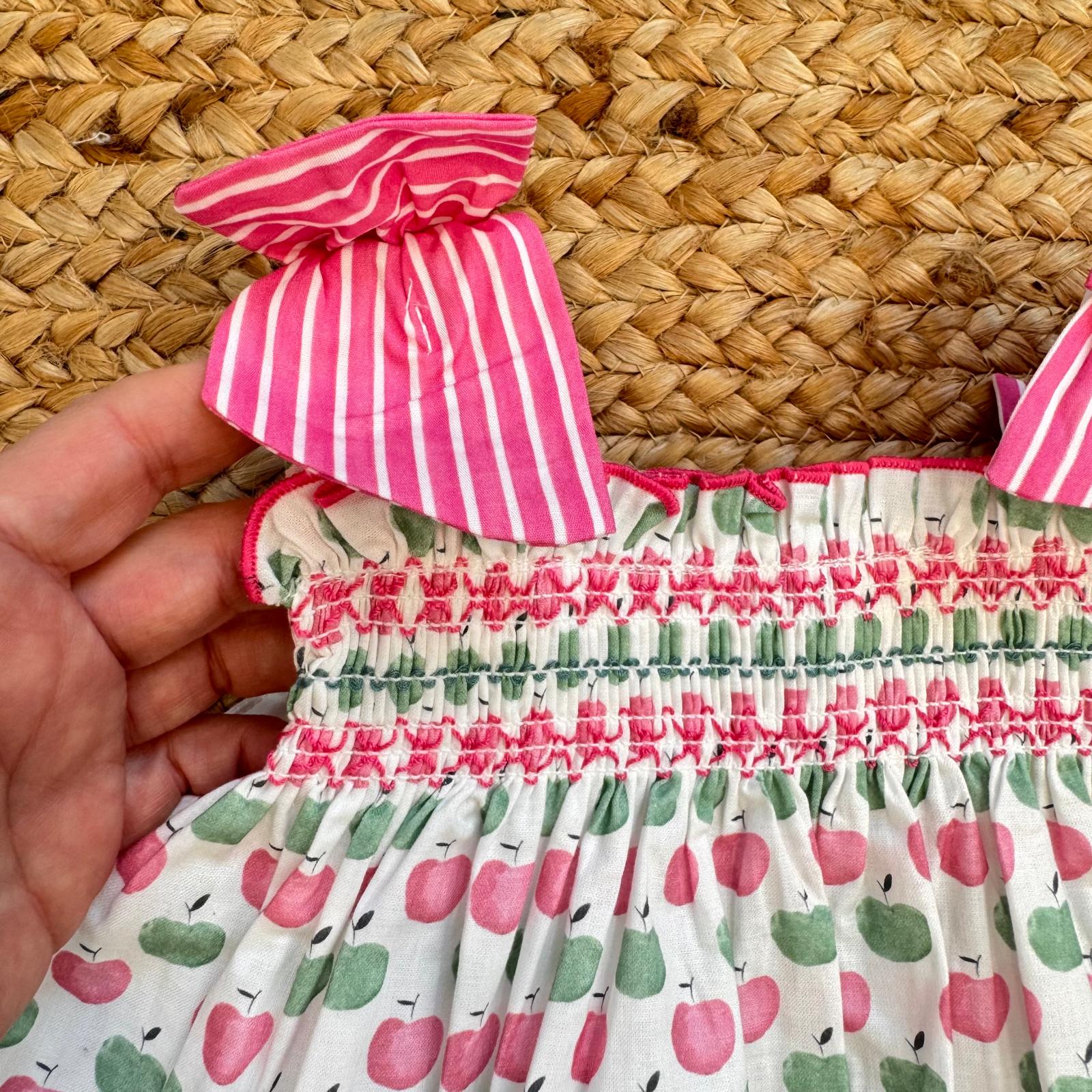 vestito neonata estivo con fiocchi rosa spalle